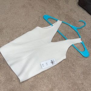 A&f contour sweater v neck tank size small white